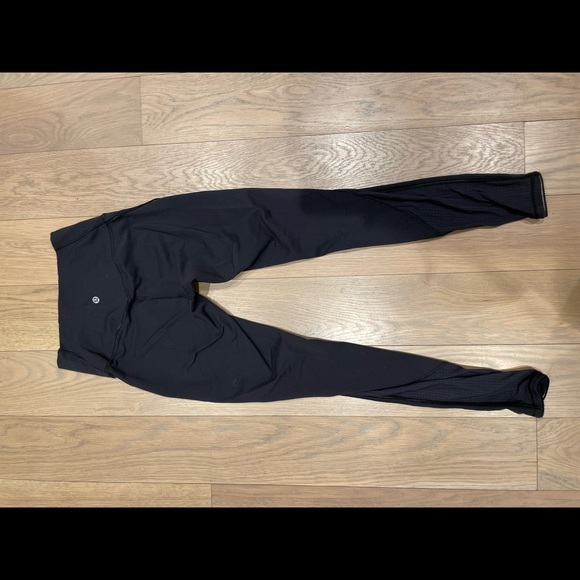 Lululemon black leggings with mesh detailing - Picture 2 of 6